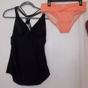 Liz Lange Maternity Size Medium 2-piece Tankini
